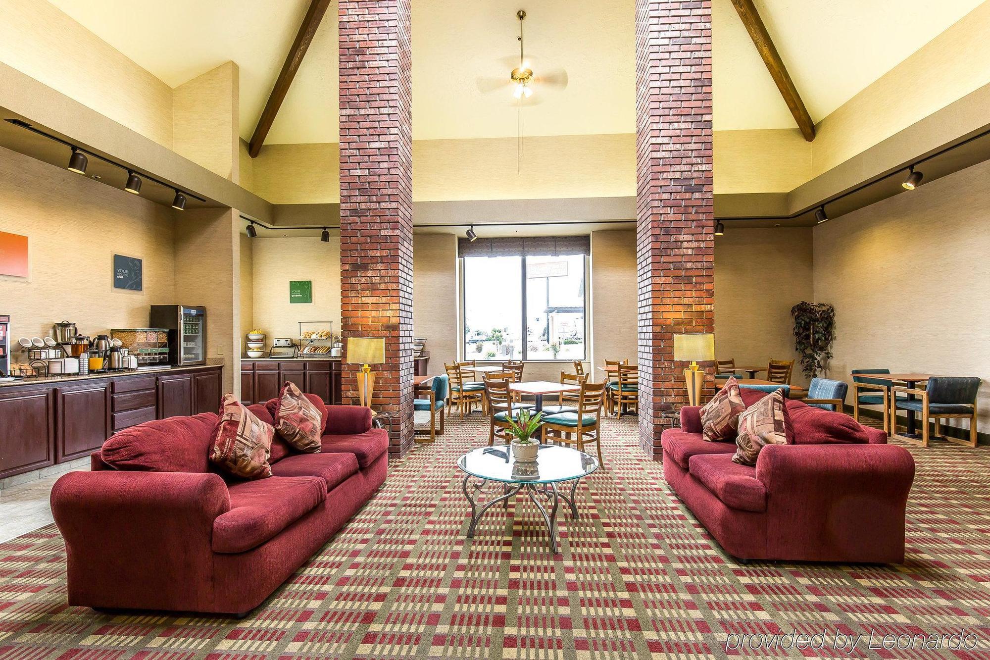 Comfort & Near Naval Air Station