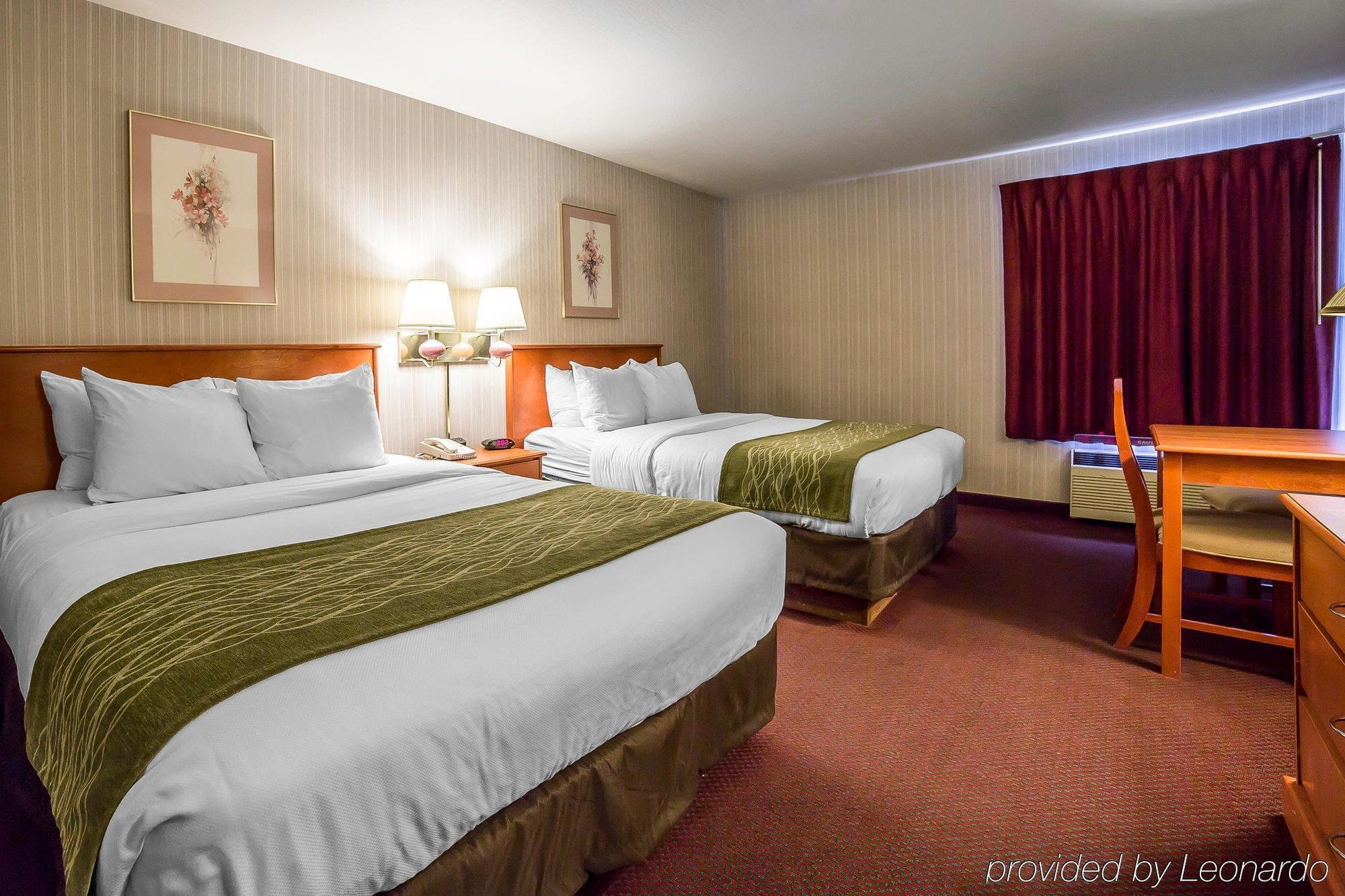 Hotel Comfort & Near Naval Air Station 3*