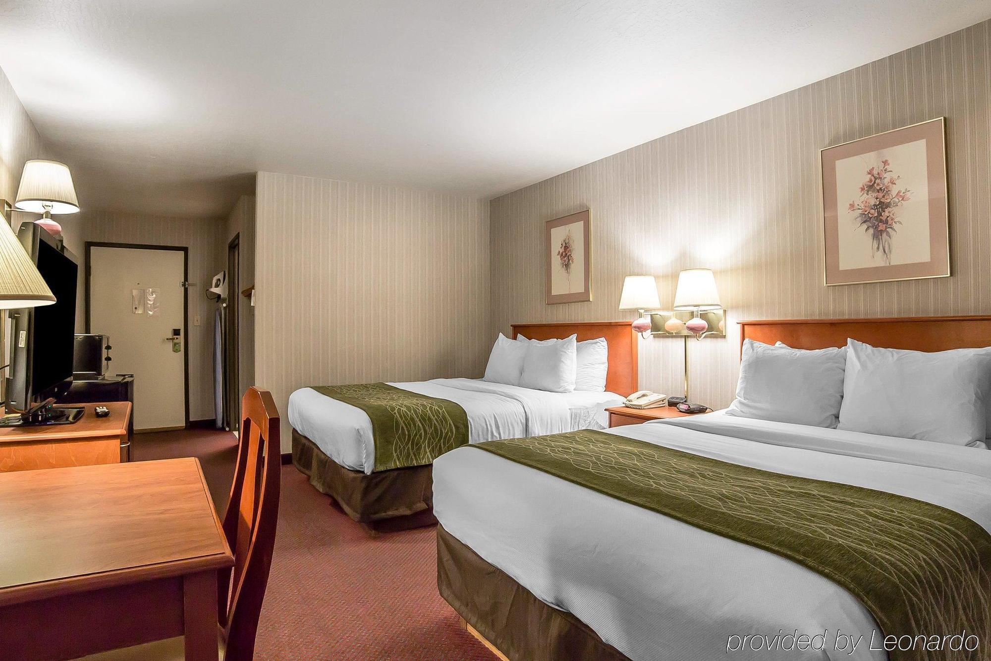 Hotel Comfort & Near Naval Air Station