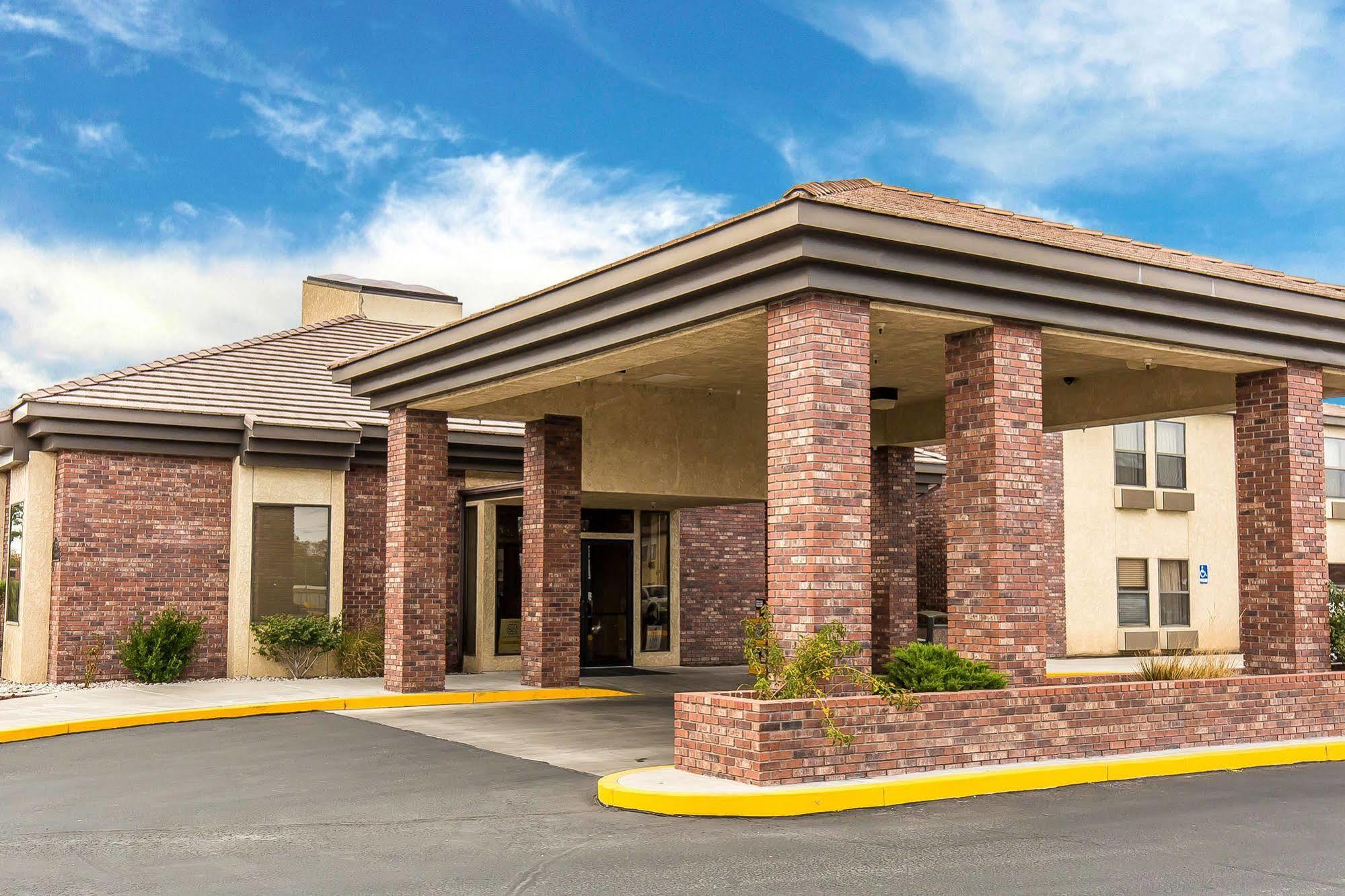 Comfort & Near Naval Air Station Hotel